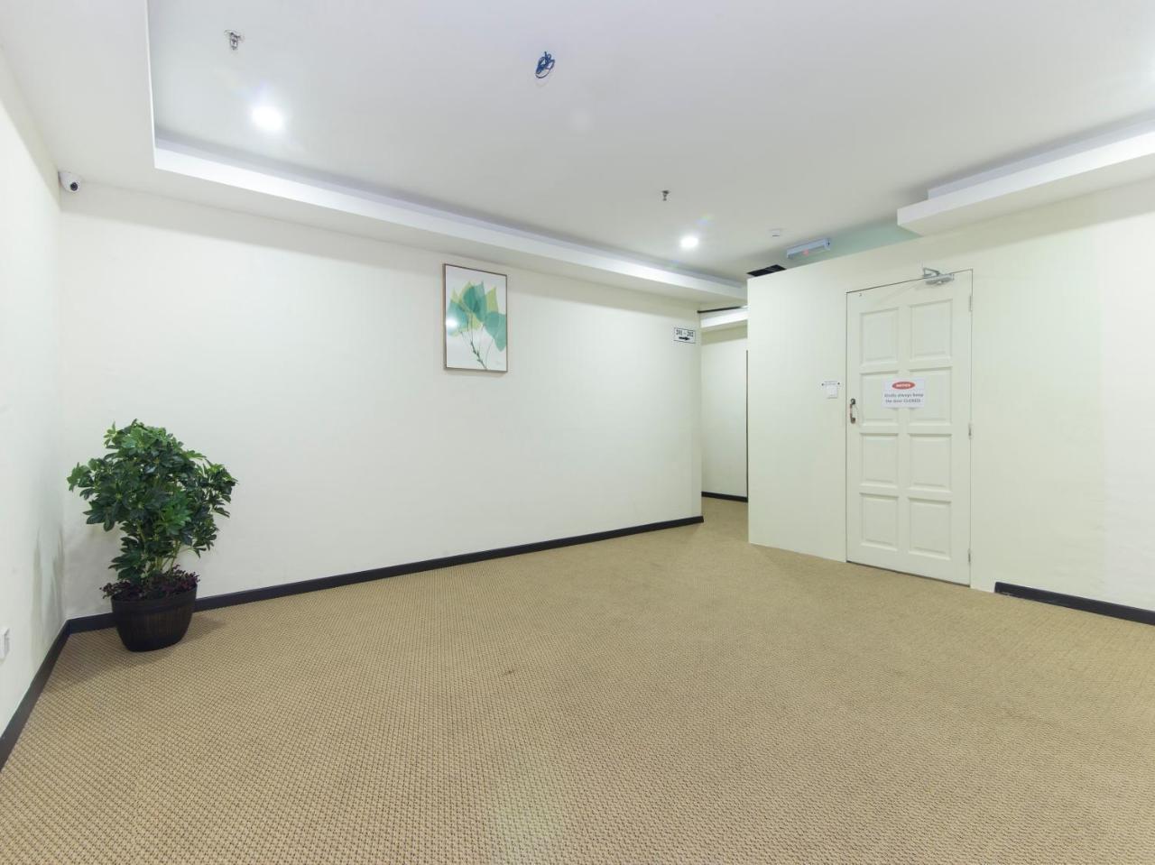 Central Hotel 伯豪 外观 照片